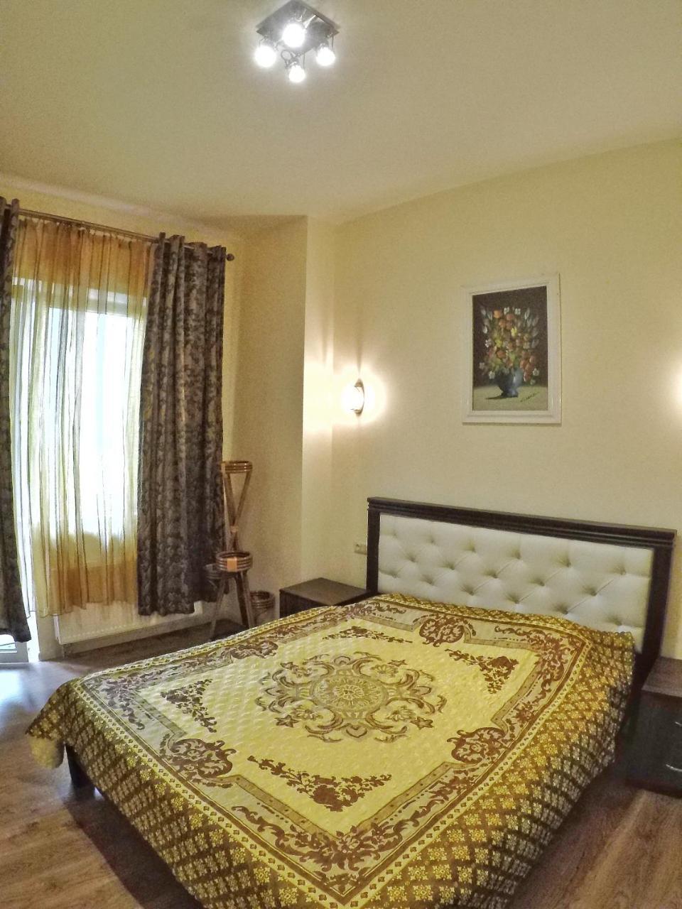 Apartment On Dragomirova Kijev Kültér fotó